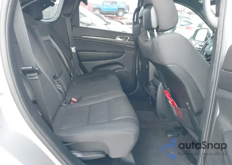 2018 Jeep Grand Cherokee Laredo E 4X2 from USA, damaged, VIN 1C4RJEAG4JC359218